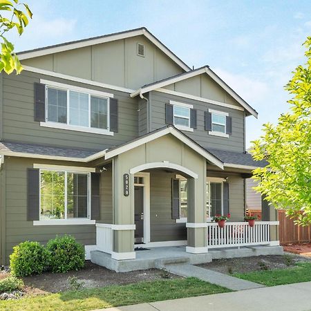 Terra House Tacoma - Ev Power Station, Crib, Stroller, High Chair 외부 사진