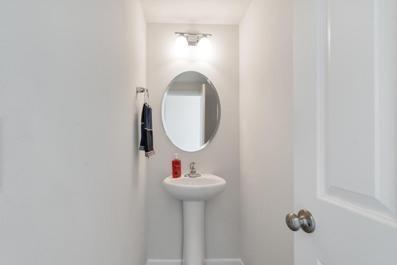 Terra House Tacoma - Ev Power Station, Crib, Stroller, High Chair 외부 사진
